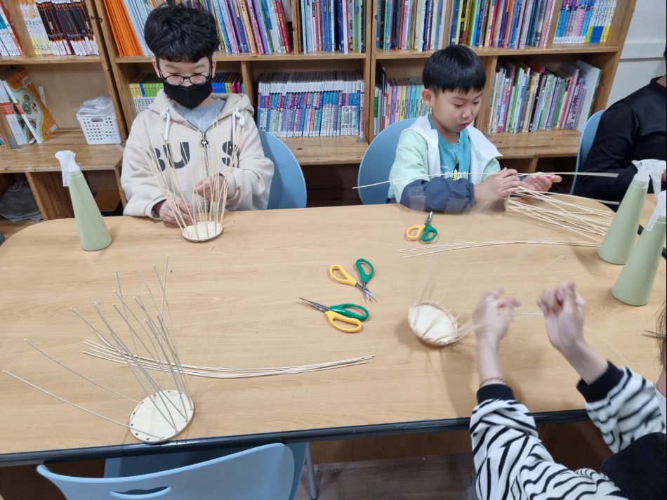 연필꽂이.jpg